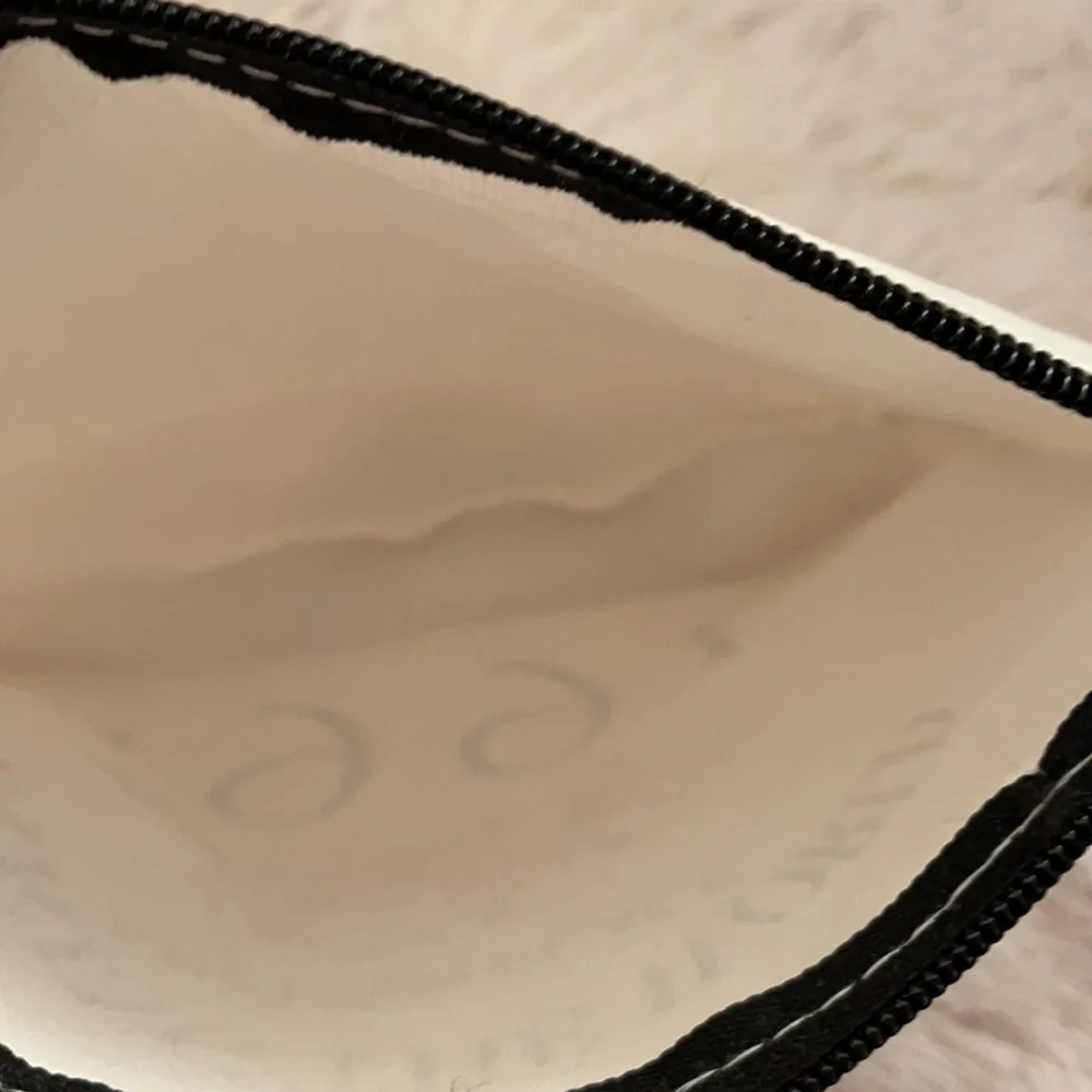New 1991 makeup bag